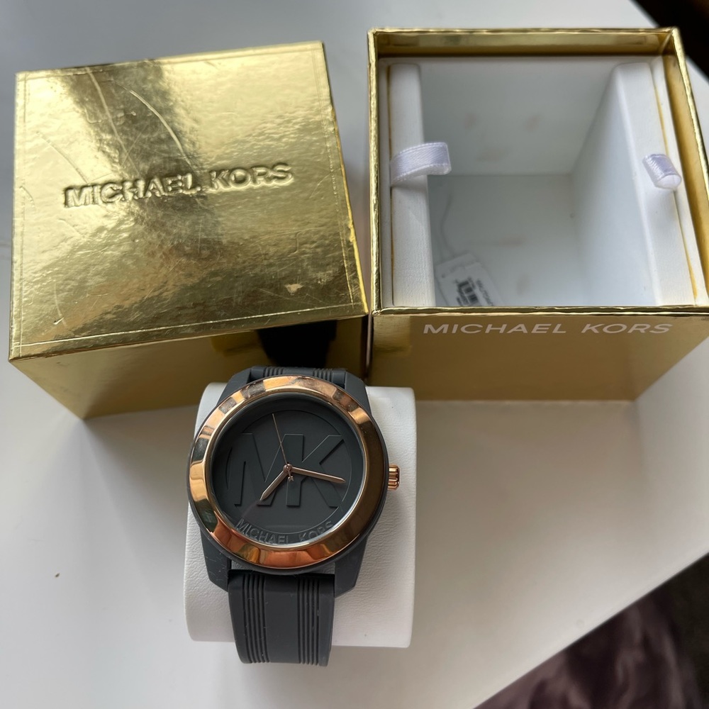 Michael Kors Rose Gold Faced Watch